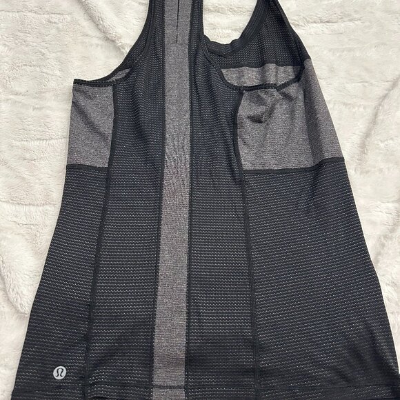 Lululemon Tank Size 6 - Picture 1 of 2